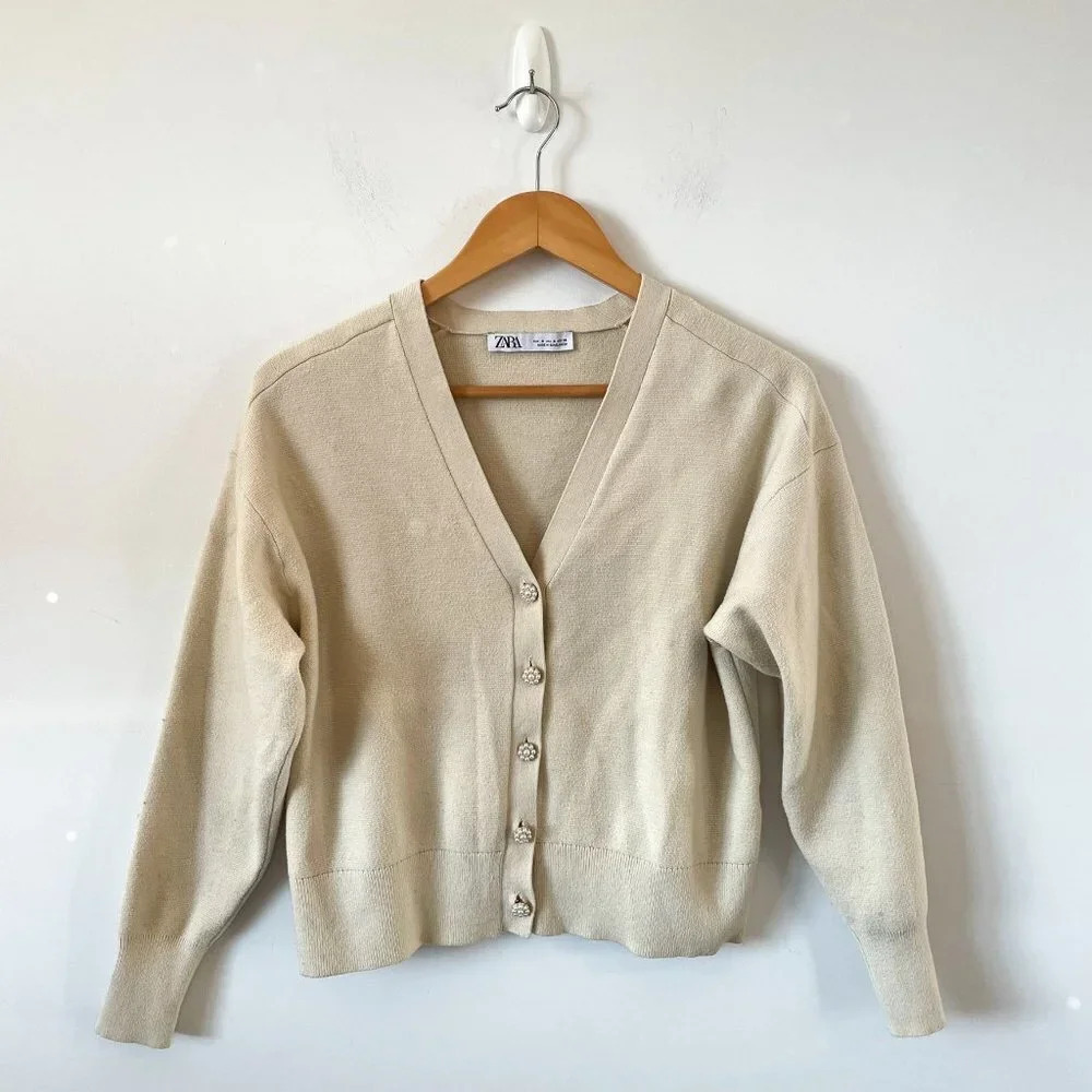 Zara Flower Pearl Button V Neck Knit Cardigan Cream Size Small - Picture 2 of 7